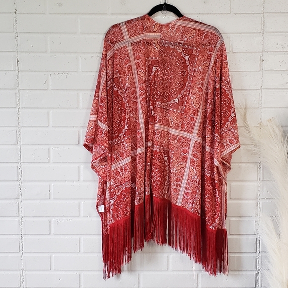 Ember Red Paisley Print Fringe Kimono size Large or One Size Fits Most - Picture 3 of 7